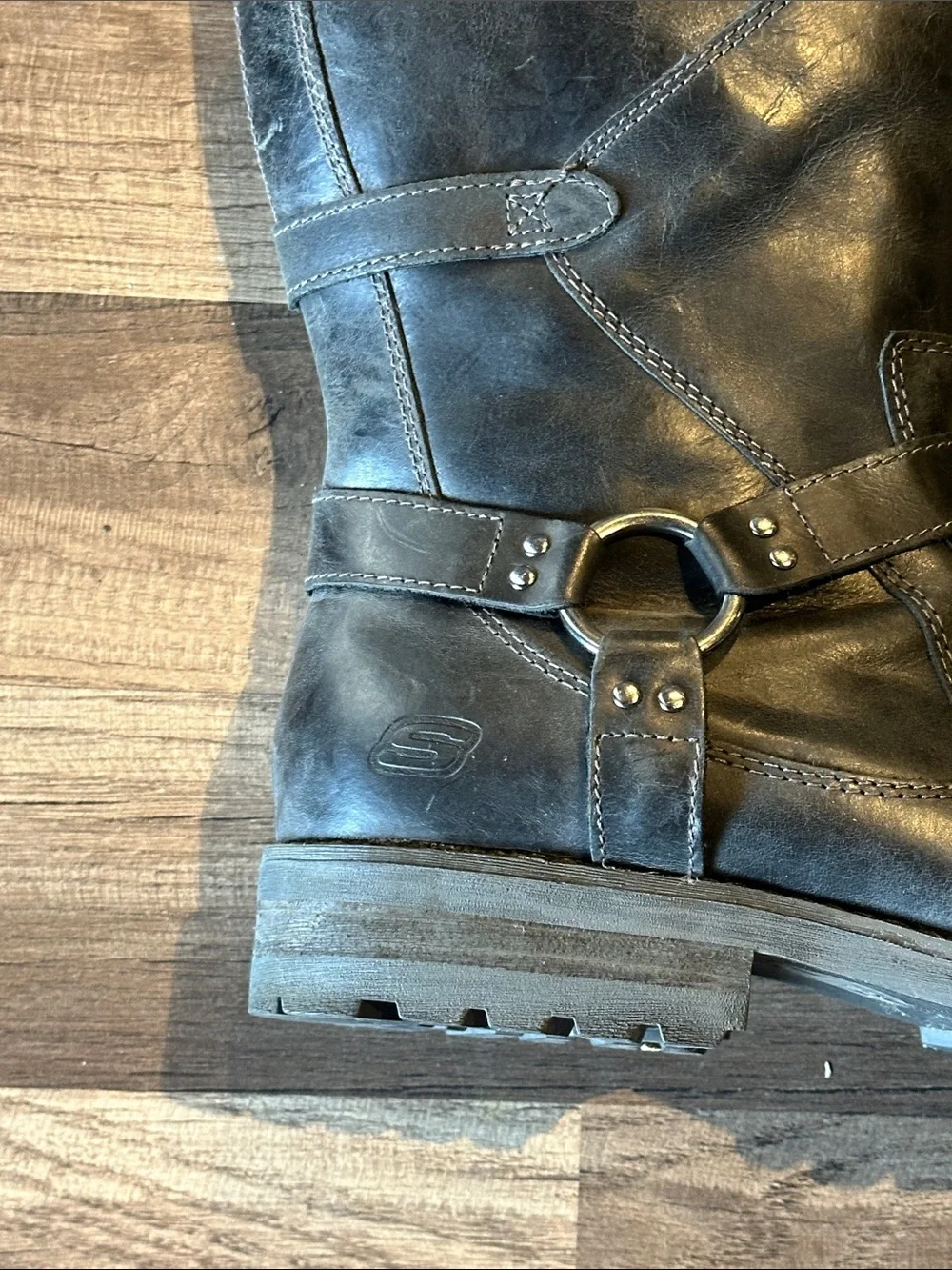 Skechers black leather
